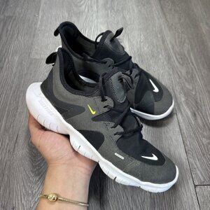 Nike Boys Free RN 5.0 AR4143-001 Black Running Shoes Sneakers 5Y / Women 6.5
